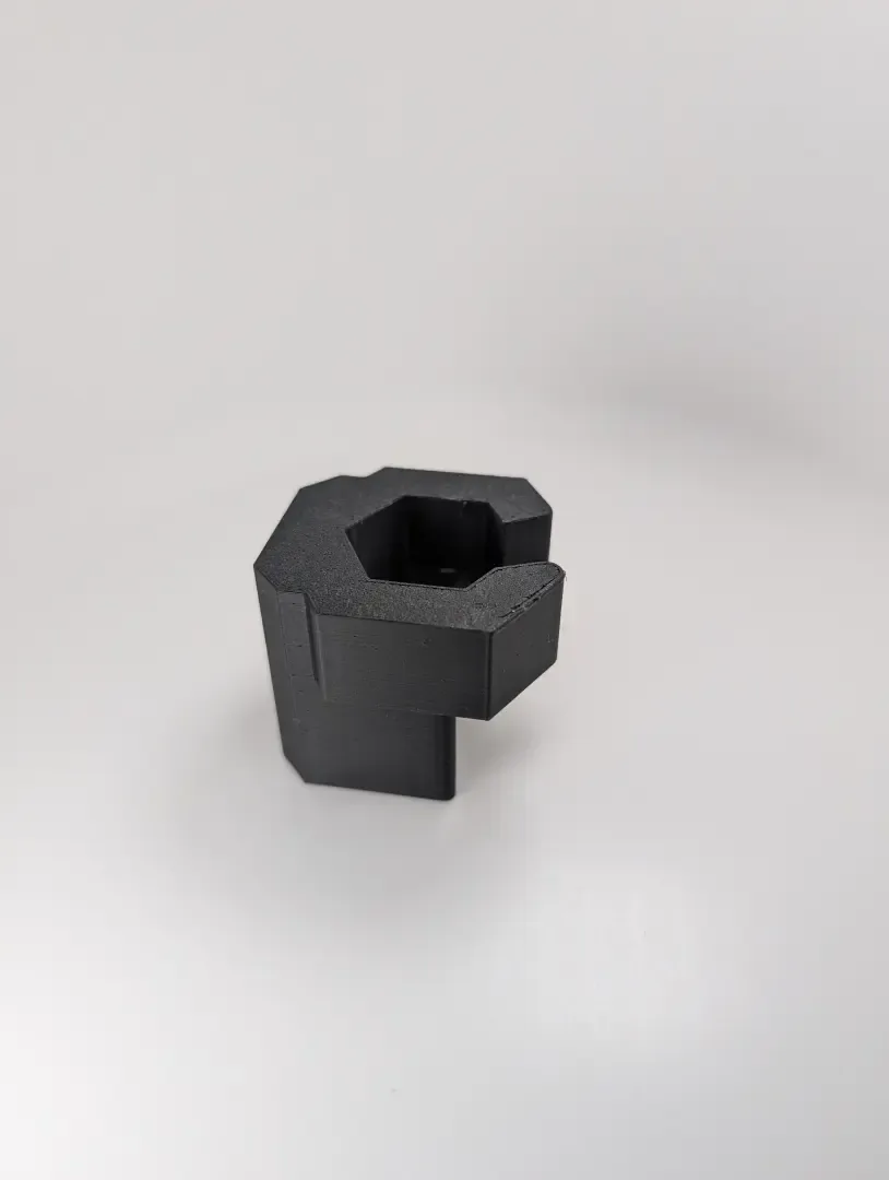 CarbSocket front top right iso